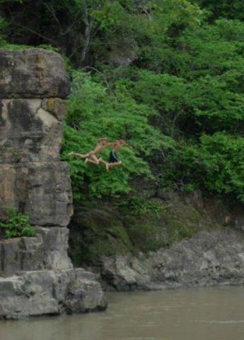 Foto: El nado es una de las actividades recreativas en torno al río. Crédito: Gustavo Danemann Foto: El nado es una de las actividades recreativas en torno al río. Crédito: Gustavo Danemann