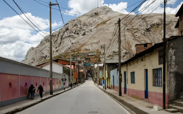 Calle de la ciudad de La Oroya en Perú