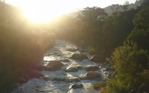 Río en el municipio de San José El Rodeo, Guatemala
