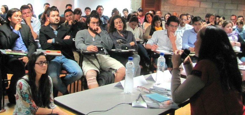 Conversatorio sobre fracking organizado en Colombia